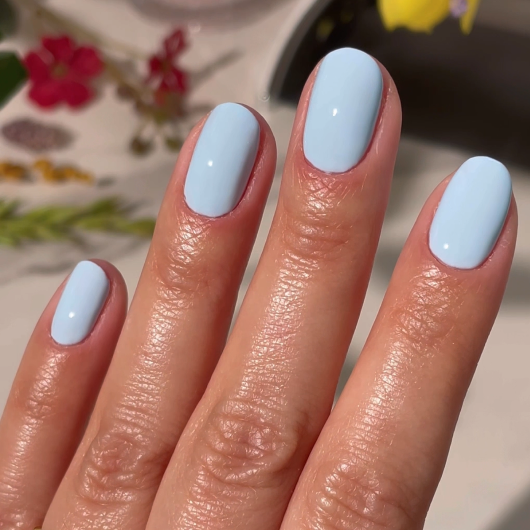 Gel Polish • 818 Summer Sky • 21FREE • The Gel Collection™