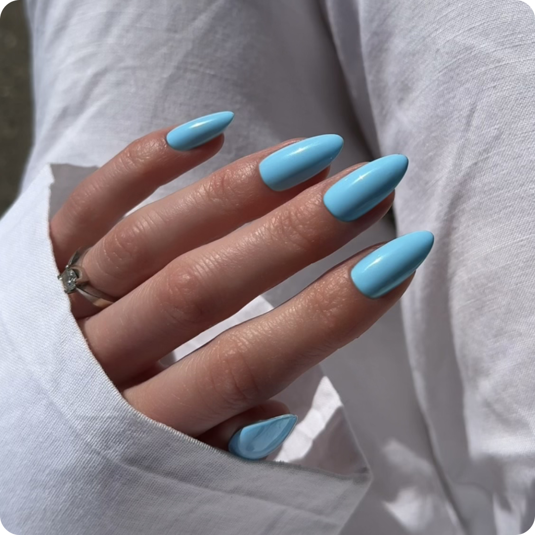 Gel Polish • 829 Bubbly Blue • 21FREE • The Gel Collection™