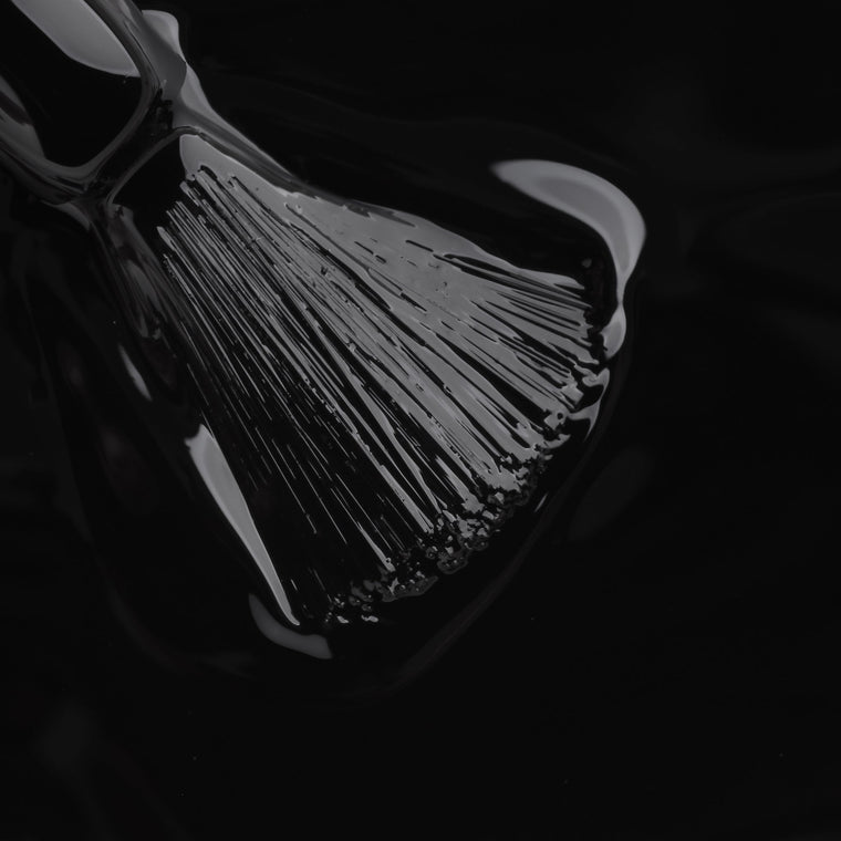 570 Black
