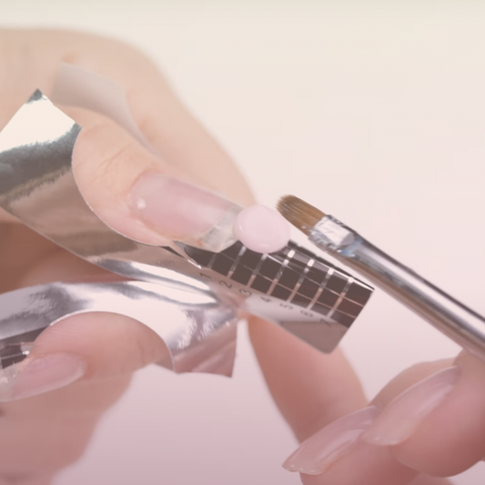 Trinn-for-trinn: Forlengelse med Polygel på mal