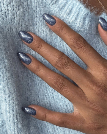 Gel Polish 272 Undercurrent - Cat Eye Sparks på negler