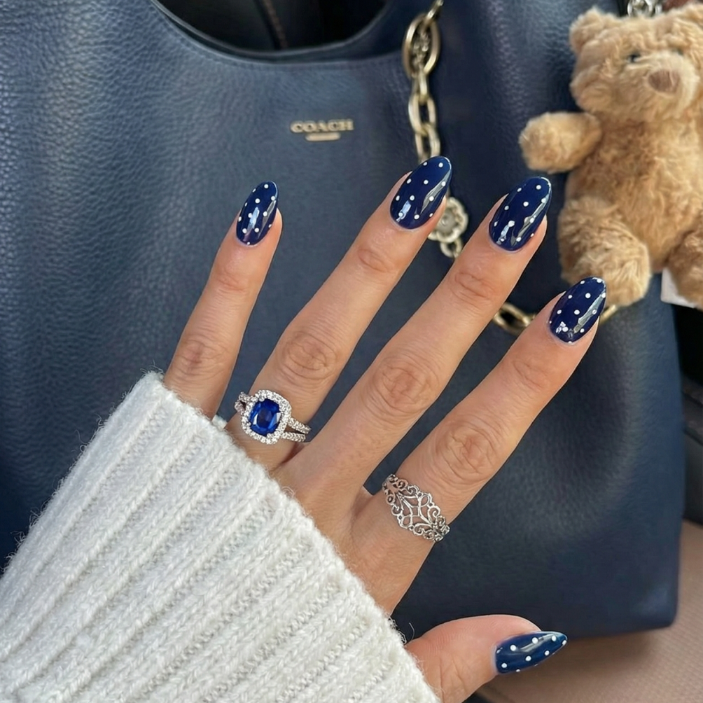 Gel Polish • 556 Deep Ocean (transparent) • 21FREE