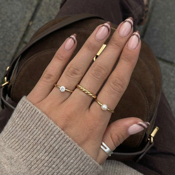 Gel Polish • 669 Blushing Nude (semi-transparent) • 21FREE