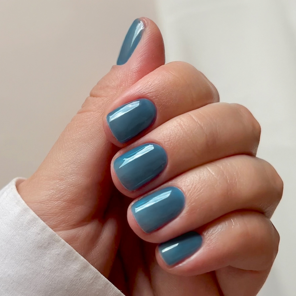 Gel Polish • 850 Aqua Tint (transparent) • 21FREE • The Gel Collection™