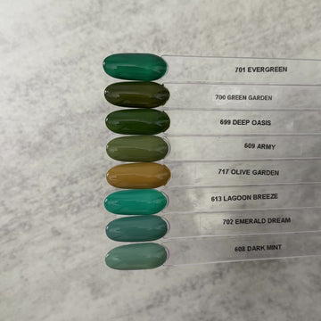 Gel Polish • 702 Emerald Dream • 21FREE