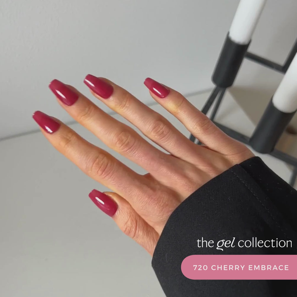 Gel Polish • 720 Cherry Embrace (semi-transparent) • 21FREE